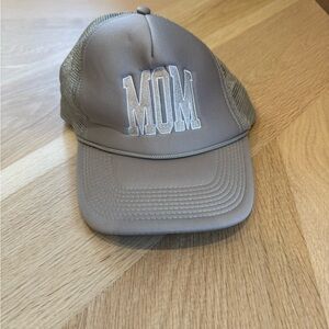 Trucker hat